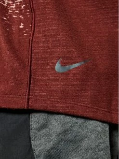 Nike Άνδρες Μπλουζάκια Τεχνικά Φανελάκι τεχνικό Run Division Wooldorado CU7891 Μπορντό Regular Fit -Nike Εκπτώσεις unnamed file 551